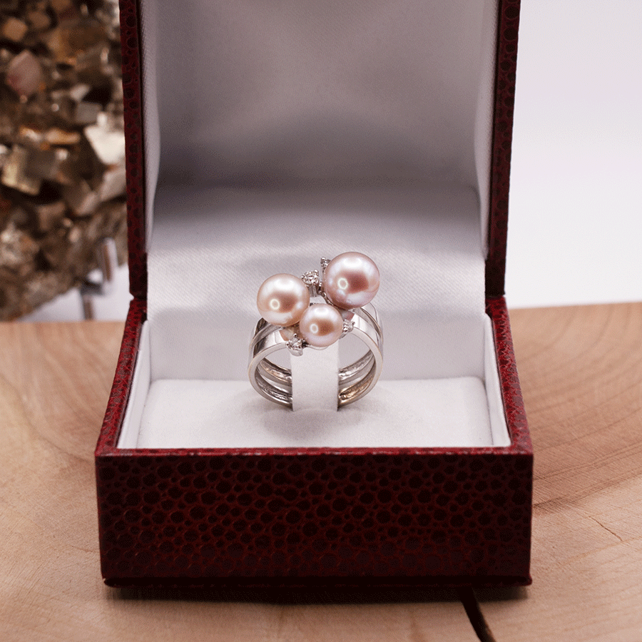 Bague ancienne or blanc perle de culture et diamants
